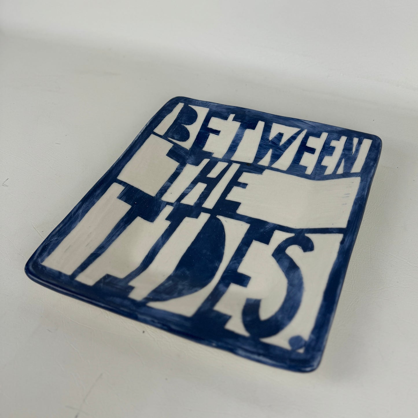 Between the tides platter