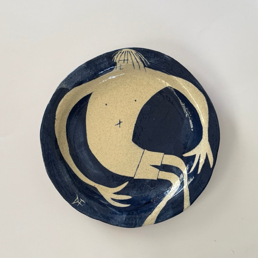 Free flow platter