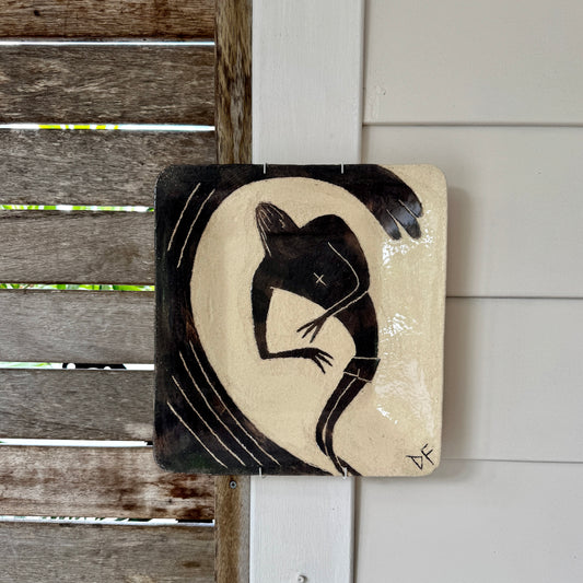 The ledge platter